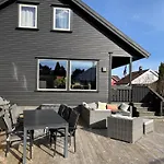 Romslig Familiehus Pa Sorlandskysten Feriehus Kristiansand
