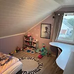 Romslig Familiehus Pa Sorlandskysten Feriehus