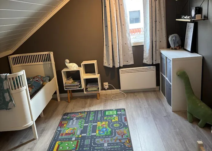 Romslig Familiehus Pa Sorlandskysten Feriehus