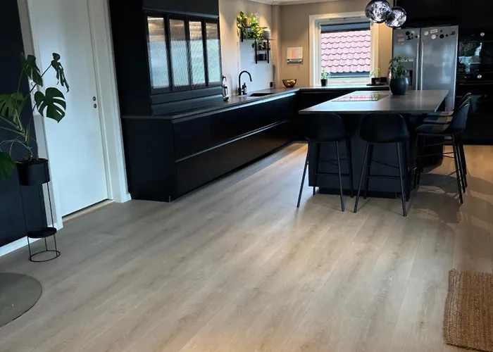 Romslig Familiehus Pa Sorlandskysten Feriehus Kristiansand